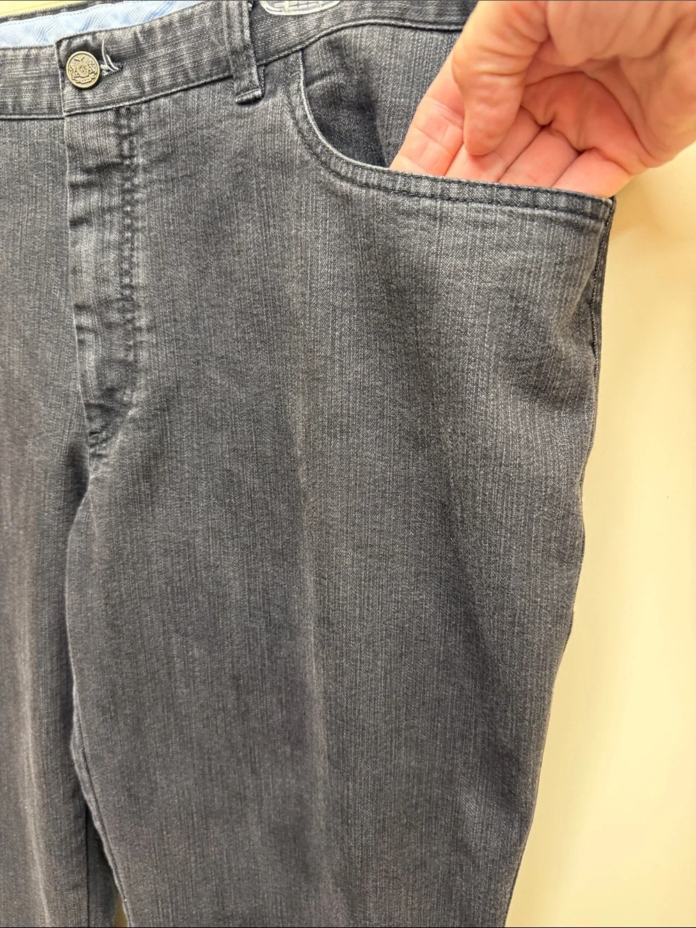 Brioni Men's Straight-Leg Jeans in Dark Gray - Classic Everyday Fit